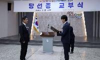“약속 지켰다”…정영두 김해시장 당선인, 첫 일정으로 새벽 청소 현장 찾아